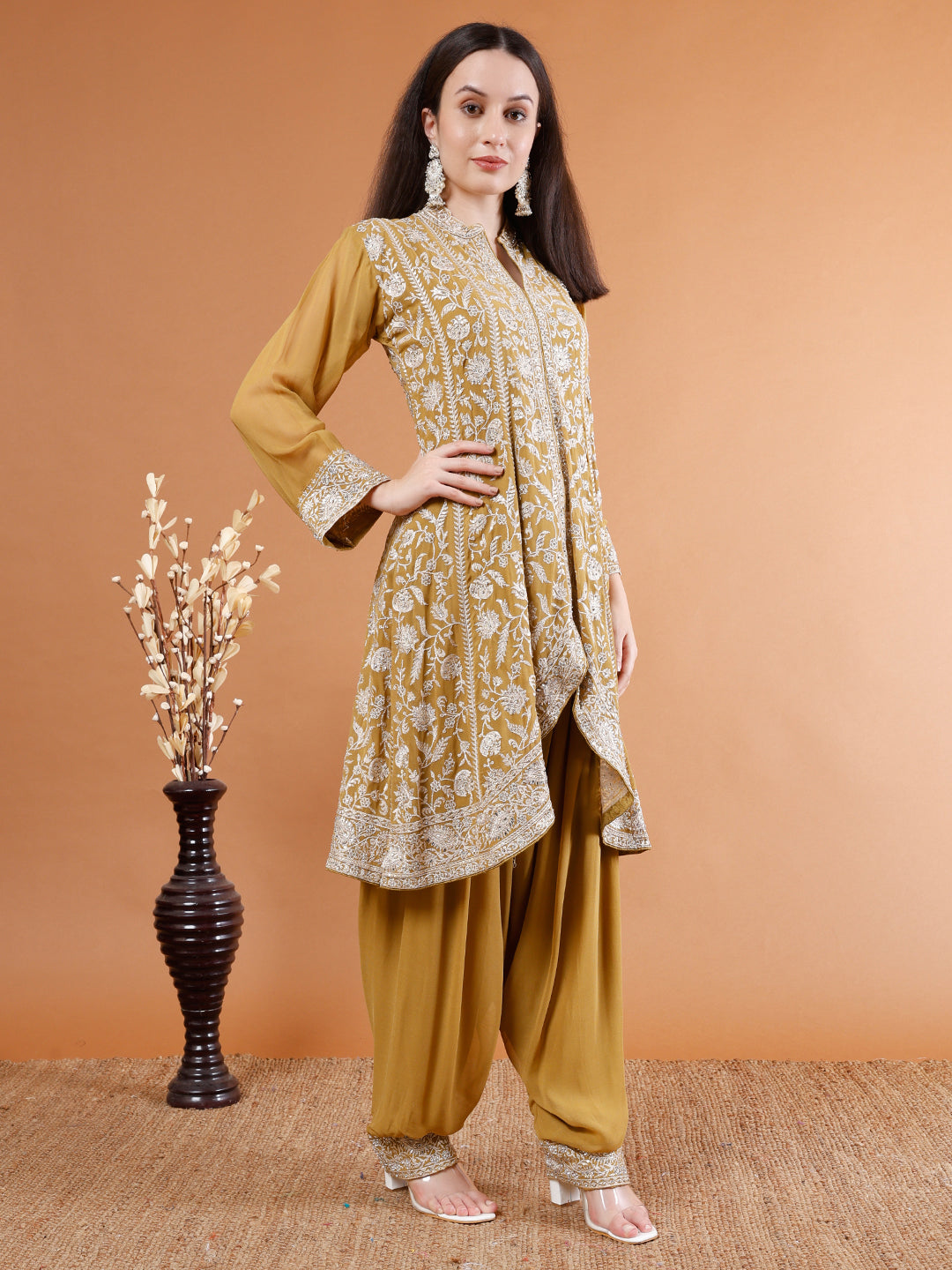 Suit Set with heavy Embroidery