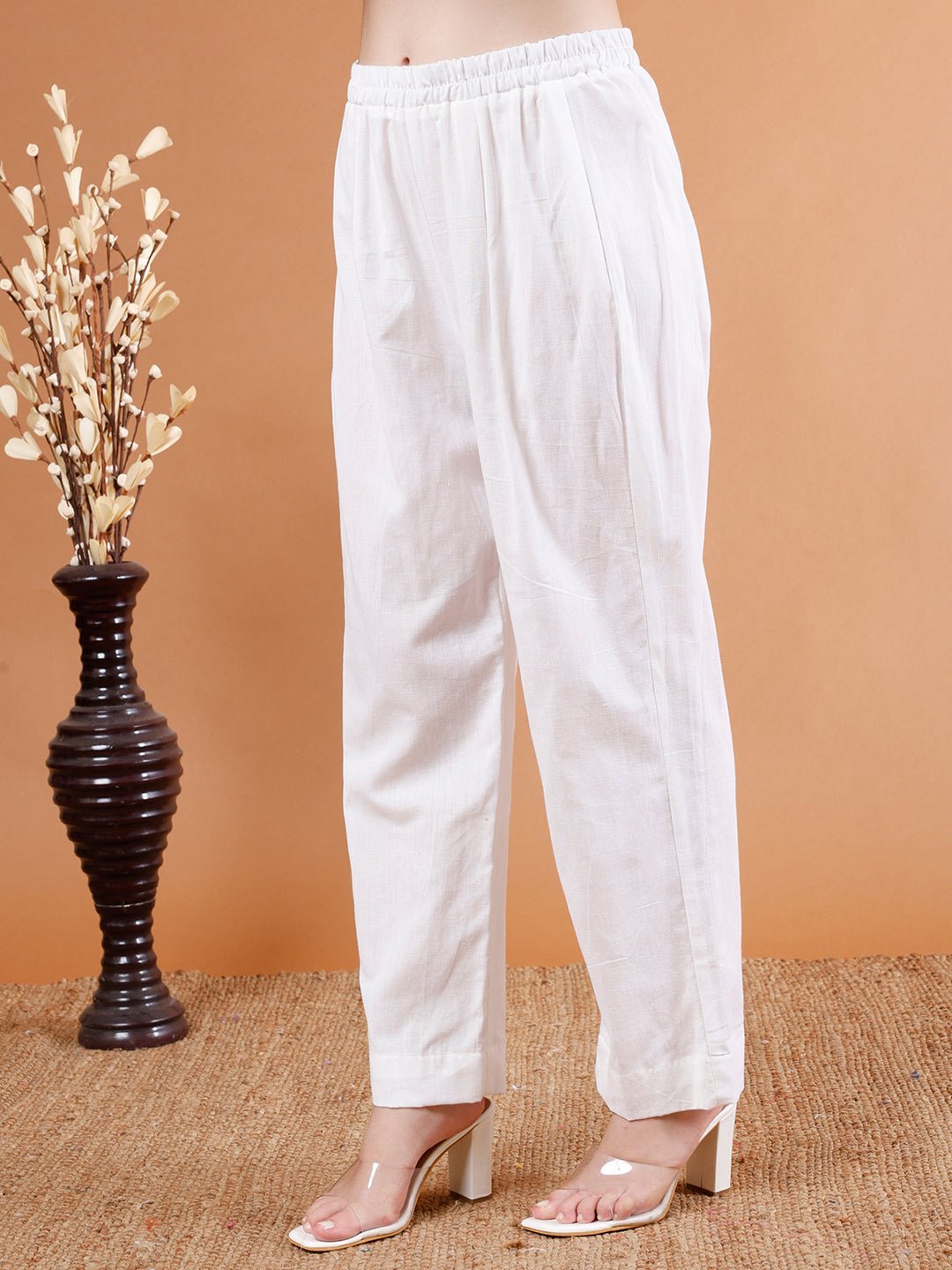 Elegant Collared Kurta Set - Kaayada