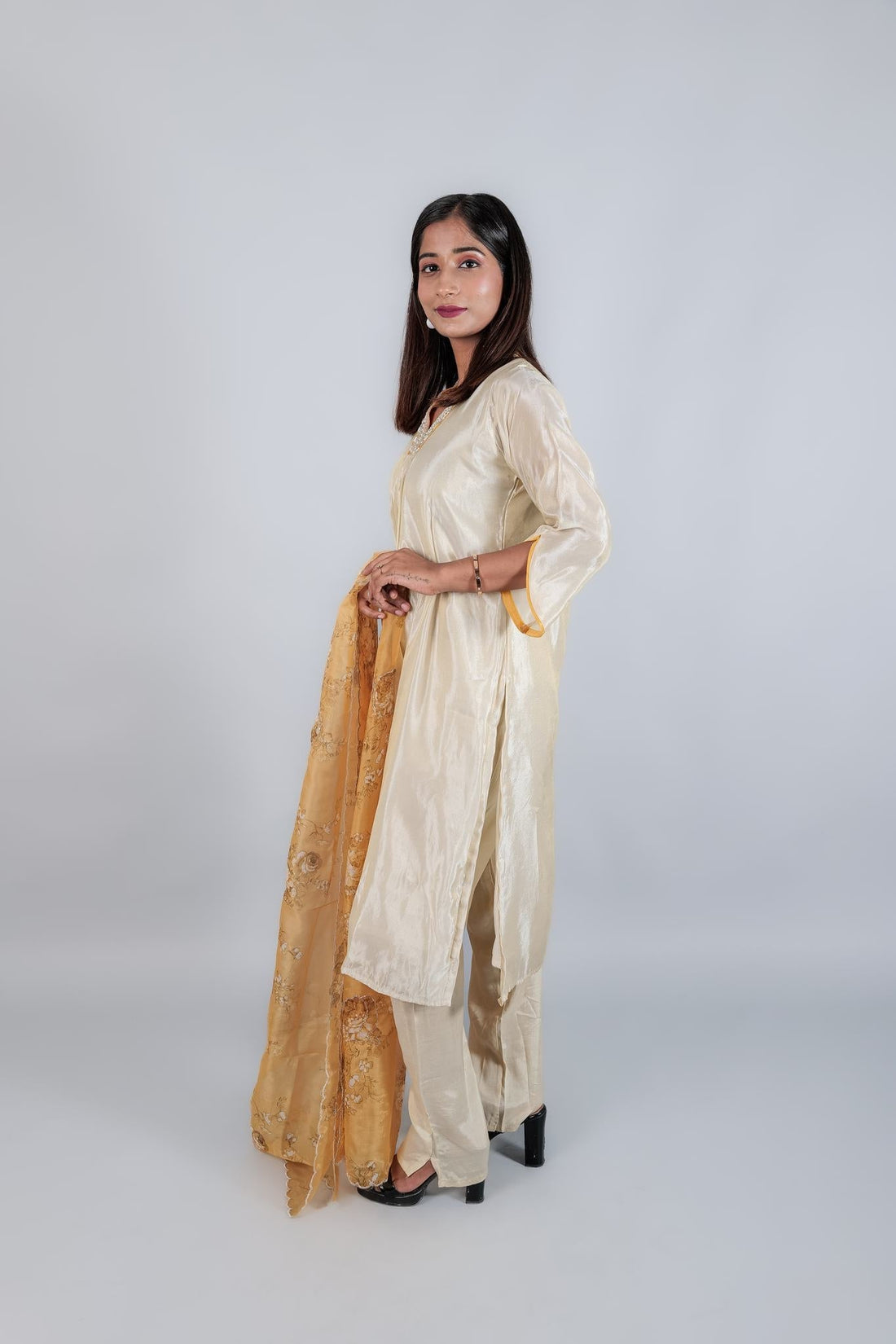 Vichitra Silk Suit set with Organza Dupatta - Kaayada